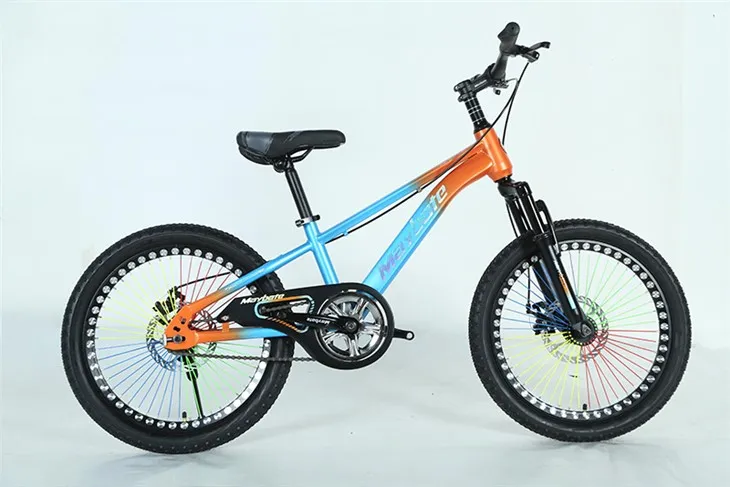 Färgglada barncykel